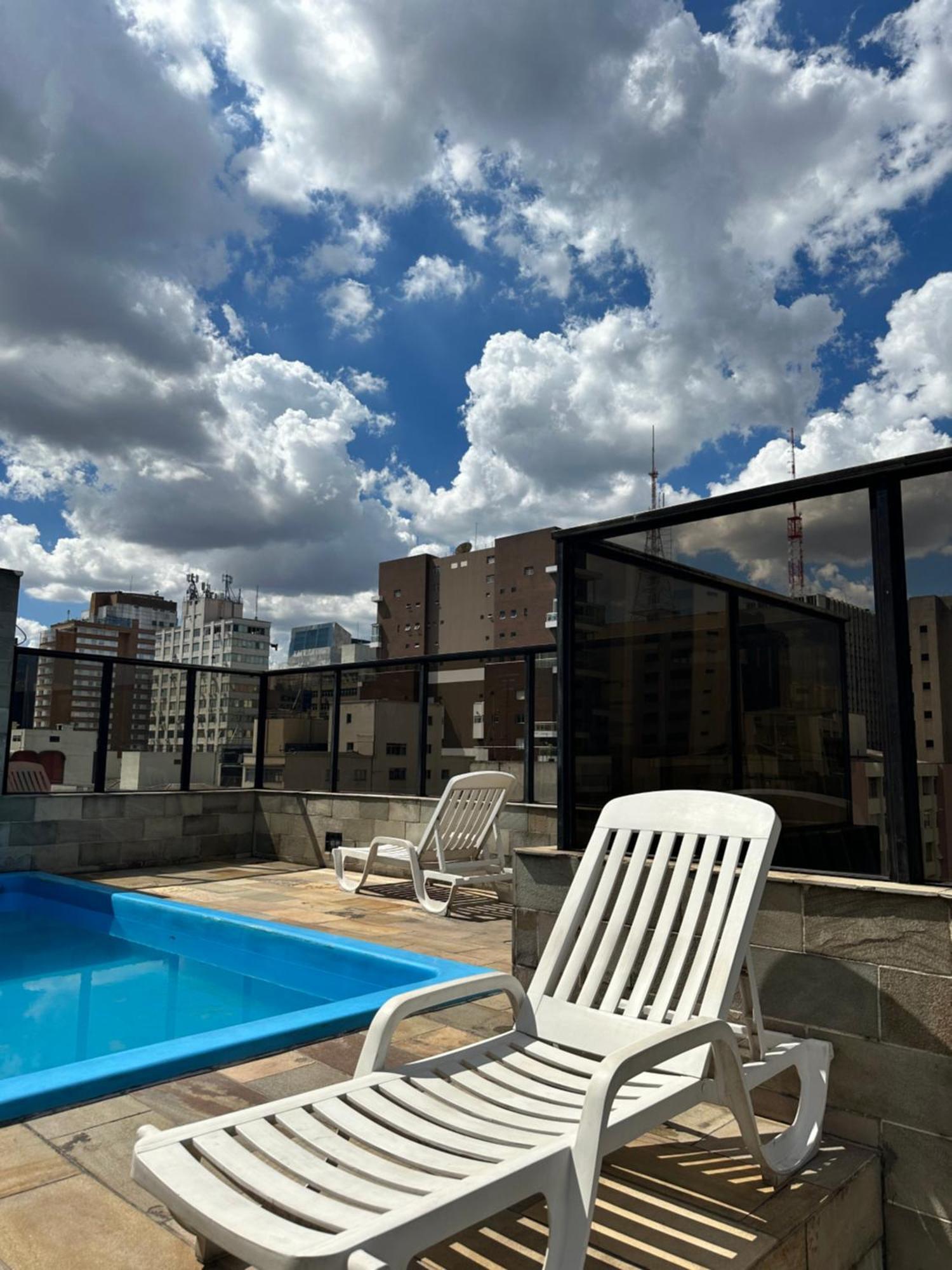 No Jardins Perto Da Av Paulista Com Vaga De Garagem Apartment